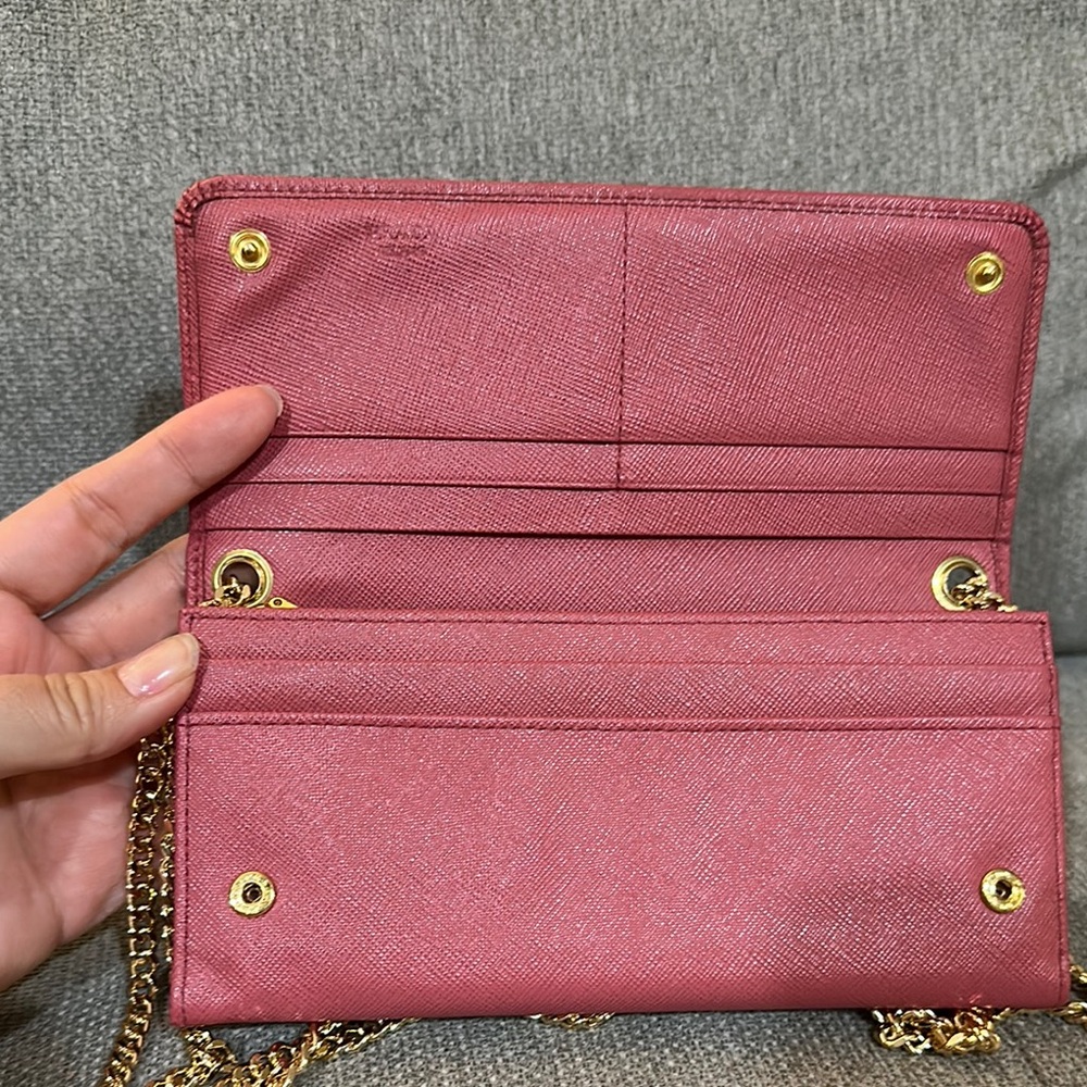 Prada Bag - Picture 10 of 17